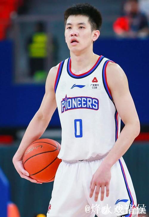 詹姆斯爆砍33+27林庭谦23分 天津力克福建 詹姆斯爆砍33+27林庭谦23分 天津力克福建