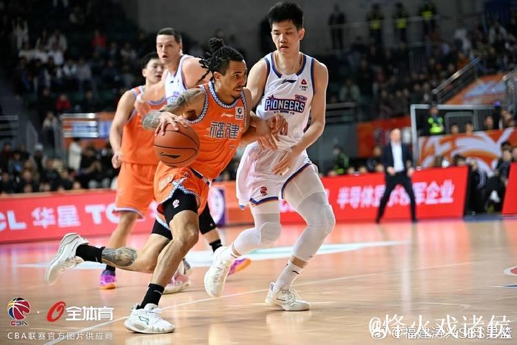 詹姆斯爆砍33+27林庭谦23分 天津力克福建 詹姆斯爆砍33+27林庭谦23分 天津力克福建